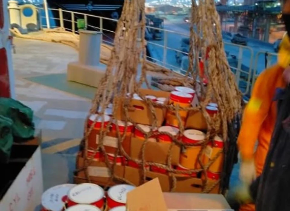 Ship crew and husbandry support